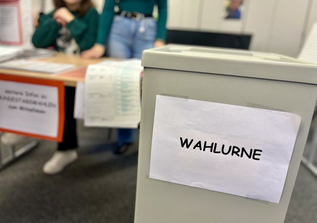 IMG 2597 wahlurne